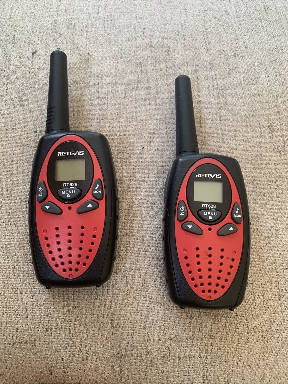 RT628 Red & Black 2-Pack Walkie Talkies